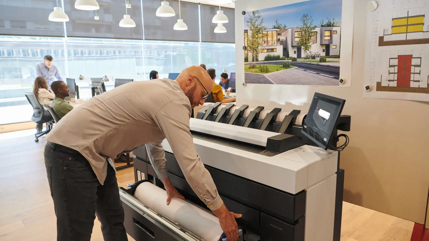 HP Designjet XL 3800 MFP Enterprise Lyfestyle 05 (2)