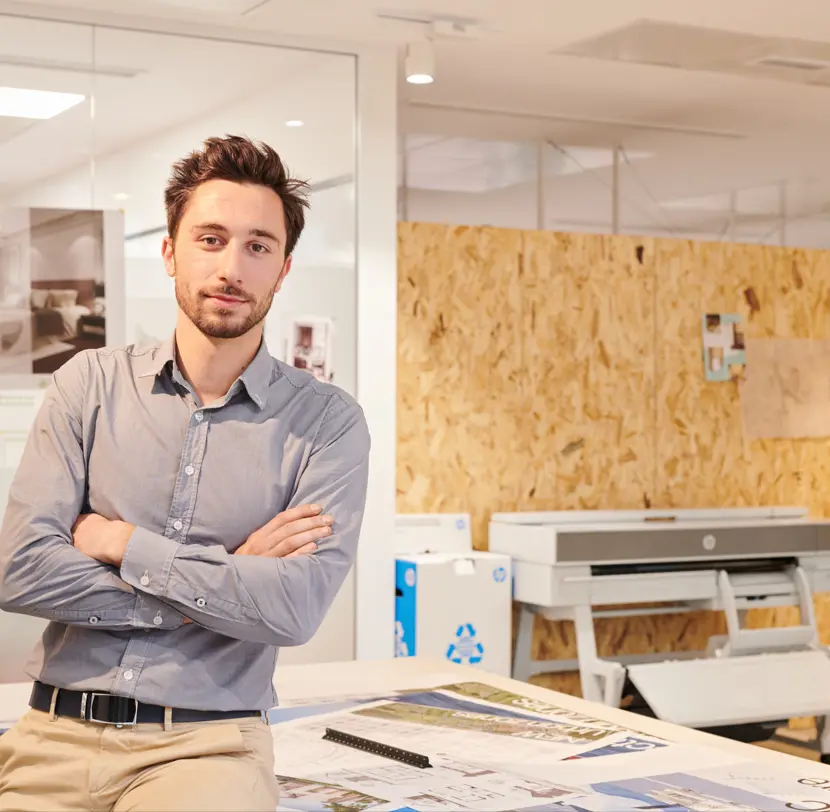 HP Designjet T950 Printer Lifestyle 21 (1)