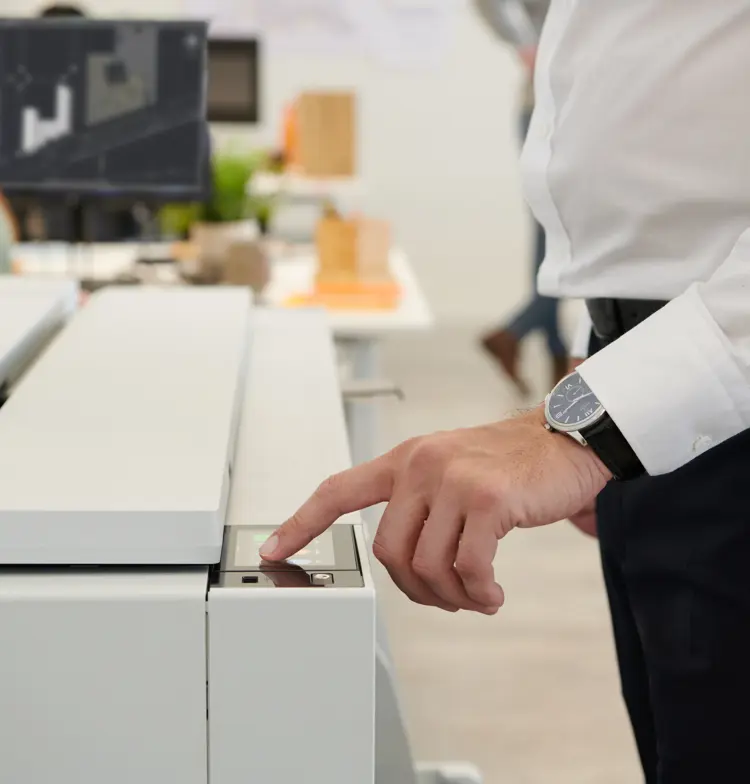 HP Designjet T950 MFP Lifestyle 08 (1)