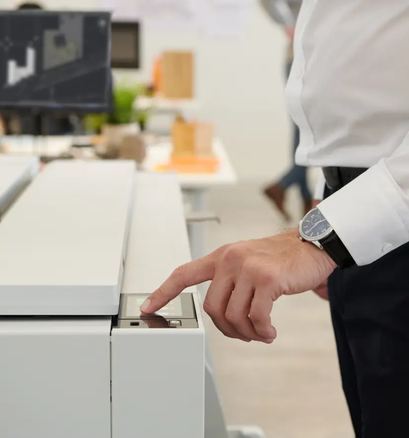 HP Designjet T950 MFP Lifestyle 08 (1)